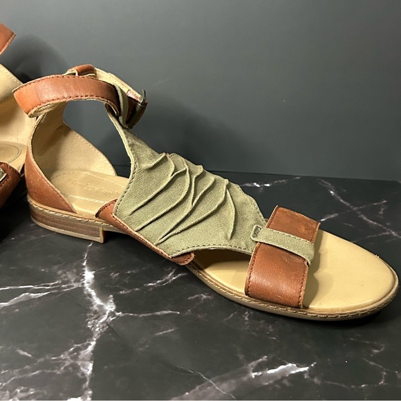 Timberland Cherrybrook Olive and Brown Sandals Size 9 - Picture 7 of 9
